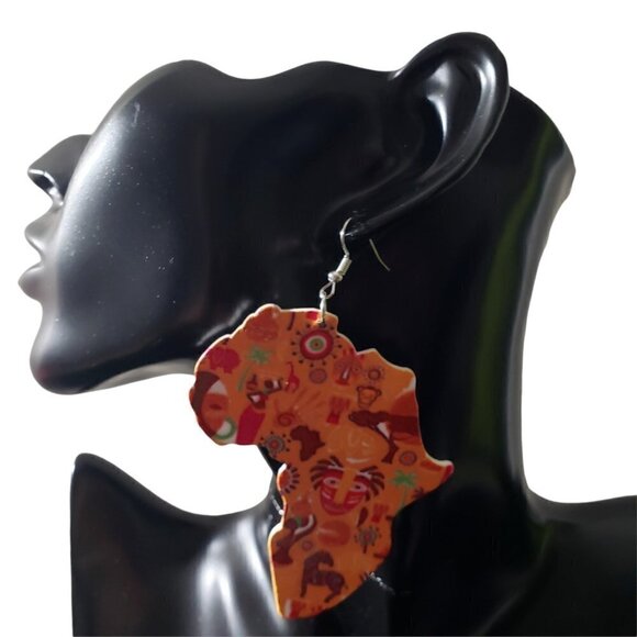 Womens Africa Map African American Wooden Painted Retro French Hook Earrings - Picture 3 of 3